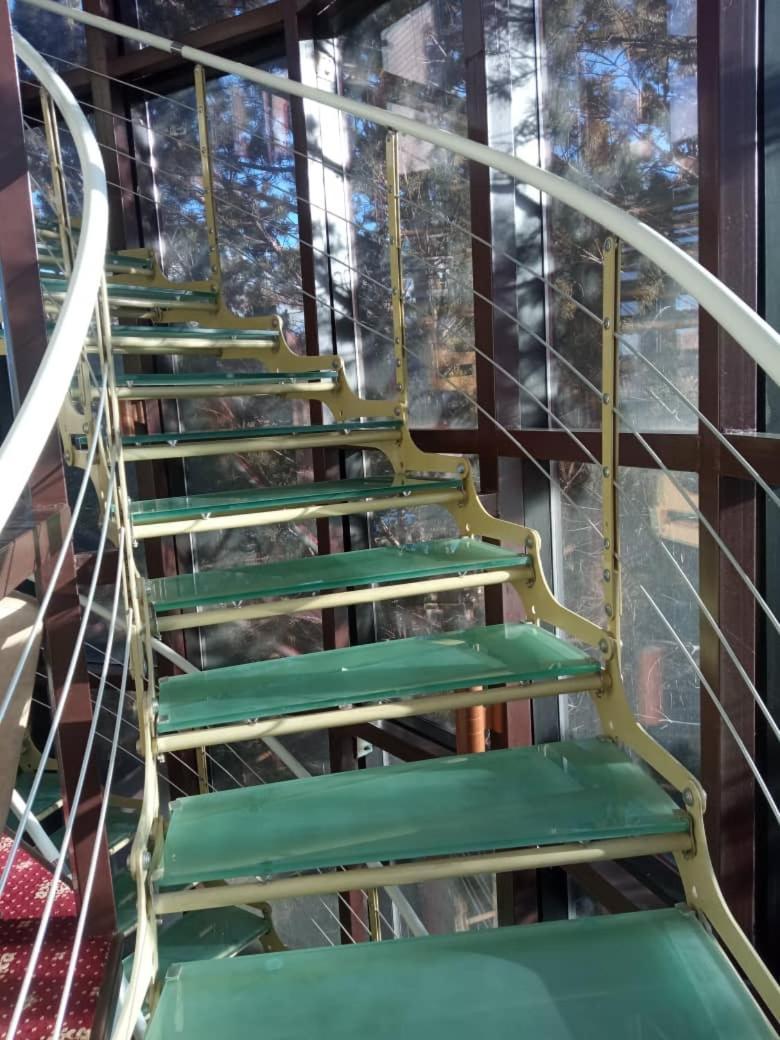 Aska Hotel Naryn Exterior photo