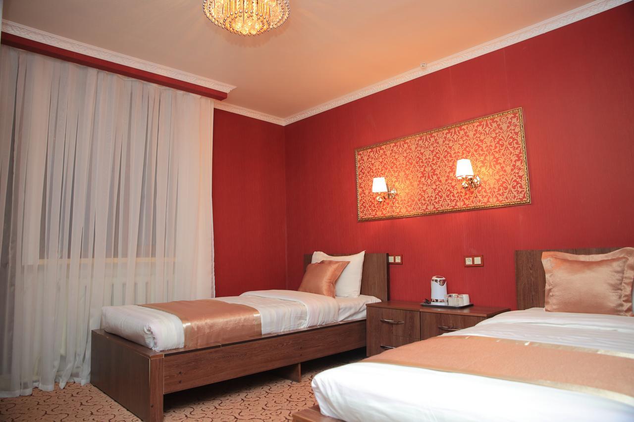 Aska Hotel Naryn Exterior photo